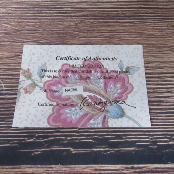 UniQue Porcelain Doll Collection 1-5000. 16" Naomi #162499 - Picture 9 of 12
